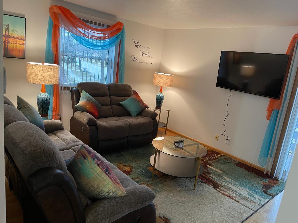 Apartamento Elite Casa Collection -Free Coffee, Parking, And Wi-Fi Milwaukee Exterior foto