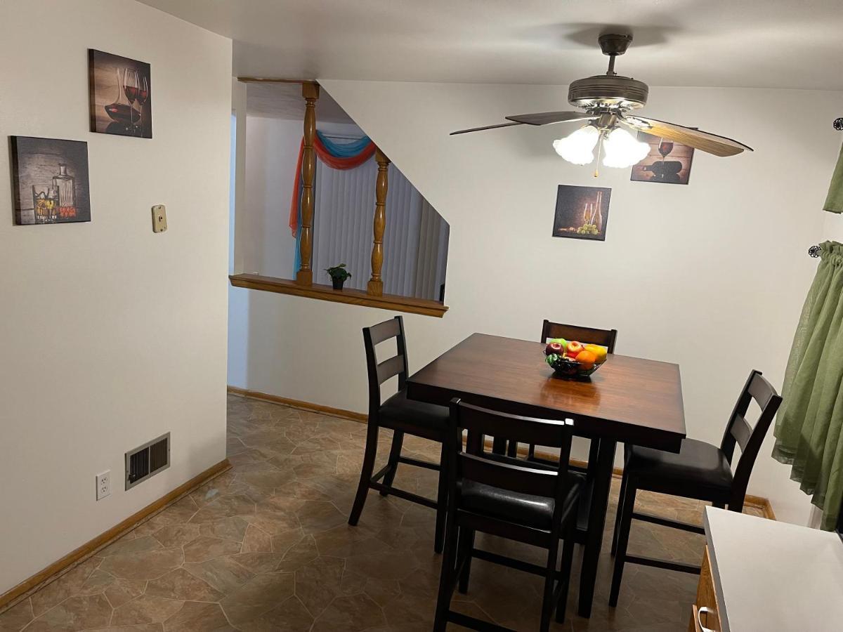 Apartamento Elite Casa Collection -Free Coffee, Parking, And Wi-Fi Milwaukee Exterior foto